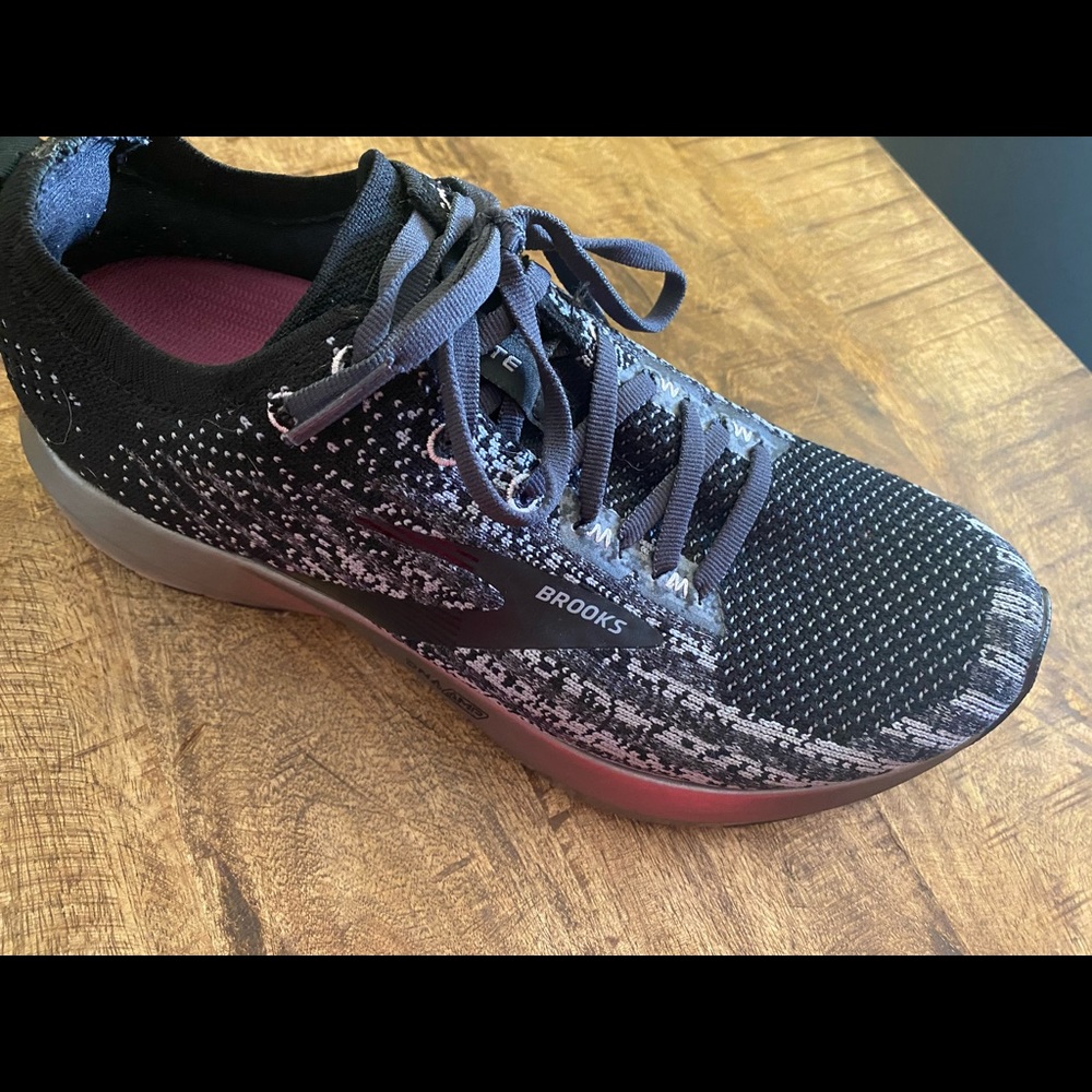 Brooks Levitate 3